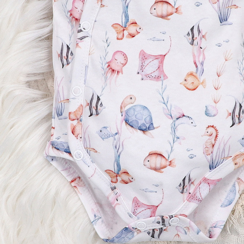 Nini Body Underwater World – organiczna bawełna, krótki rękaw, kopertowe