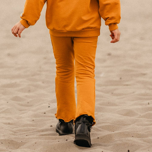 Simply Comfy Eevi miodowe – bawełniane legginsy dziecięce dzwony z elastycznym pasem