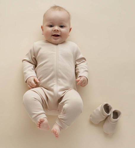 Pajac niemowlęcy na zamek Lovely Day Pinokio - beige