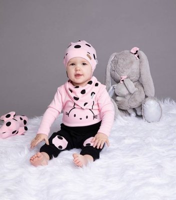 Komplet czapka, apaszka, body i spodnie 163381 "Bunny Groszki" Nicol - róż