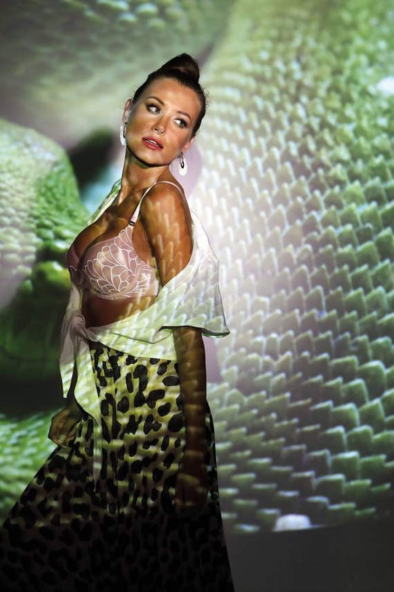 Biustonosz półusztywniany 1927 Ava - beżowy