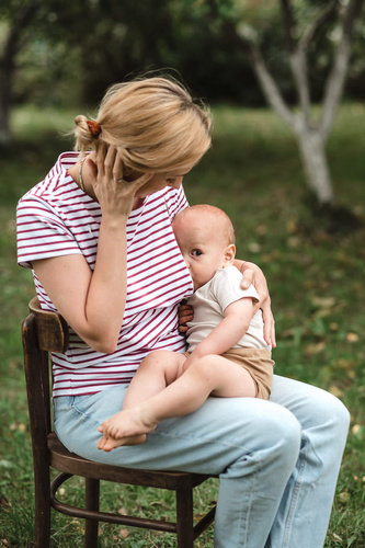 Bluzka do karmienia z krótkim rękawem Milk&Love bordowa w paski