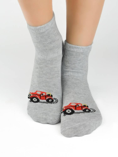 Skarpetki dla chłopca SB009 Noviti - mix kolorów