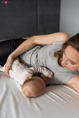 Koszulka ciążowa i do karmienia Milk Top Milk&Love biały