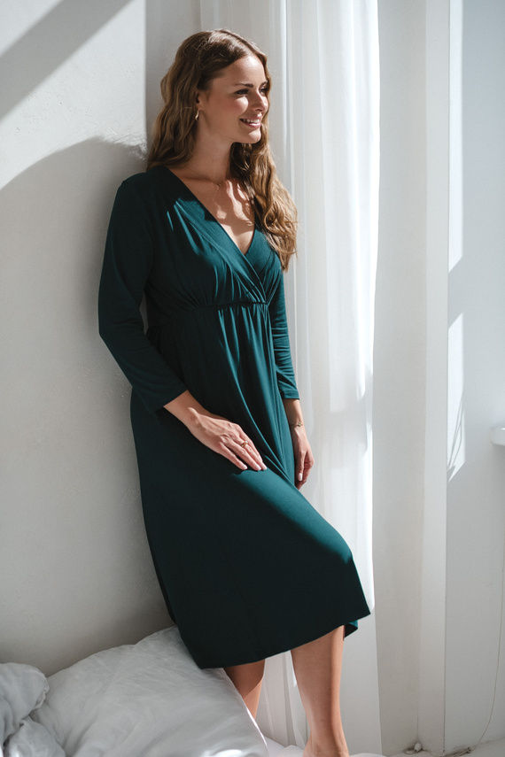 Bambusowa koszula nocna ciążowa i do karmienia Star Light 7/8 Milk&Love butelkowa zieleń– elegancka, oddychająca, idealna do szpitala