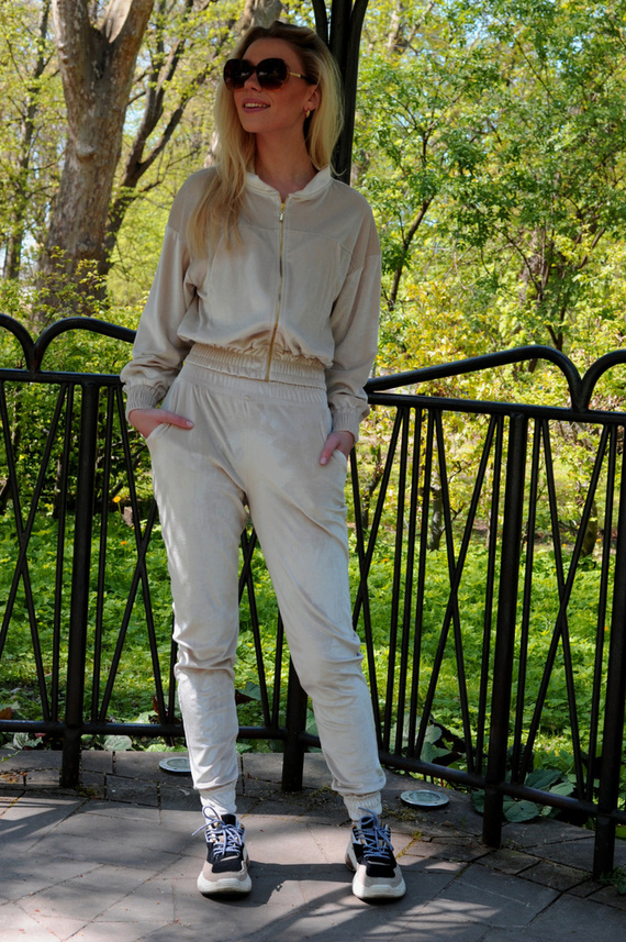 Komplet dresowy Goldenia Beige Merribel