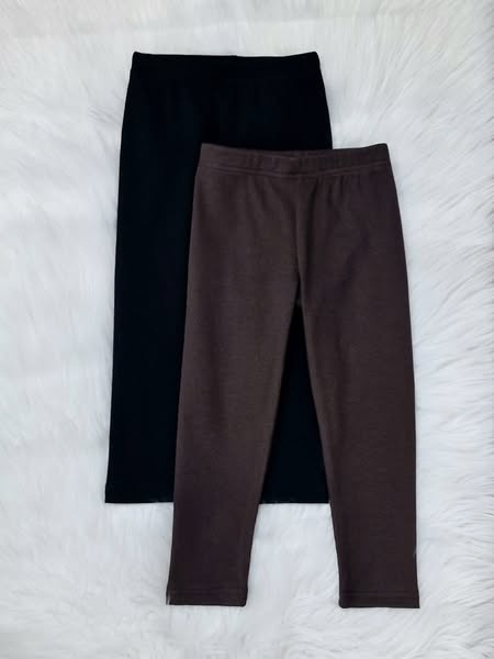 Bambarillo Rozalia czarny– legginsy dziecięce z prążkowanej dzianiny, bawełna i elastan