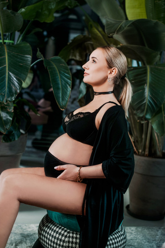 Miękki biustonosz do karmienia Anastasia Mama Teyli - czarny