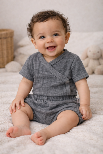 Body muślinowe Just Muslin Makoma navy– krótki rękaw, kopertowe, naturalne