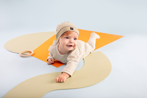 Czapka niemowlęca z naszywką Olivier Pinokio - zielony