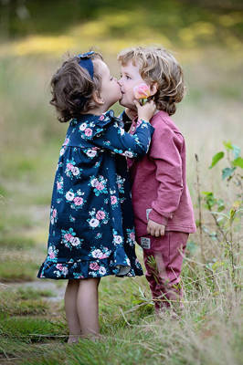 Sukienka z falbanką "Rose Bonica" Makoma