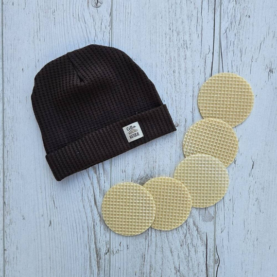 Czapeczka niemowlęca "Natural Waffel" Makoma mocha