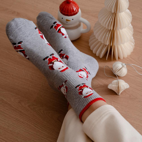 Steven Art.136 melanż szary 166 – męskie skarpety świąteczne, kolorowe wzory, bawełniane