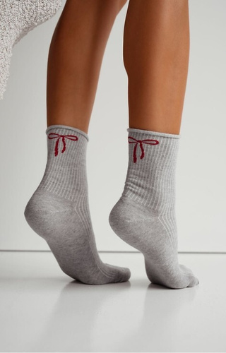 Skarpety damskie Milena 0200-193 brązowe – prążkowane, z kokardką, bawełniane