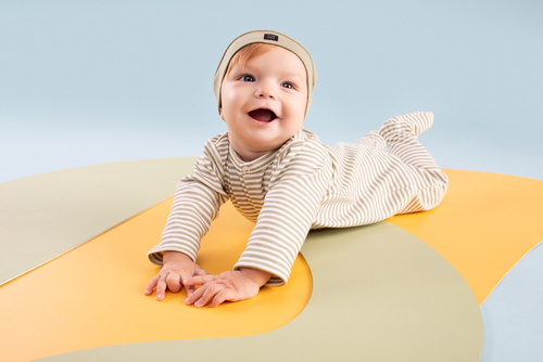 Czapka niemowlęca z naszywką Olivier Pinokio - ecru