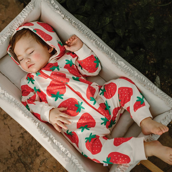 Pajac z kapturem kombinezon Strawberry & Love Eevi