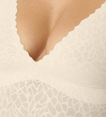 Top z ramiączkami typu Spaghetti Zero Lace Sloggi - angora