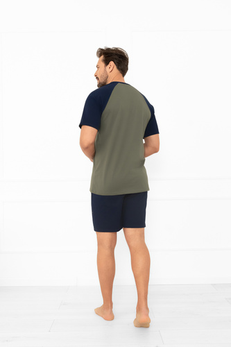 Męska piżama Italian Fashion Aleksander oliwkowa – krótki rękaw i spodenki