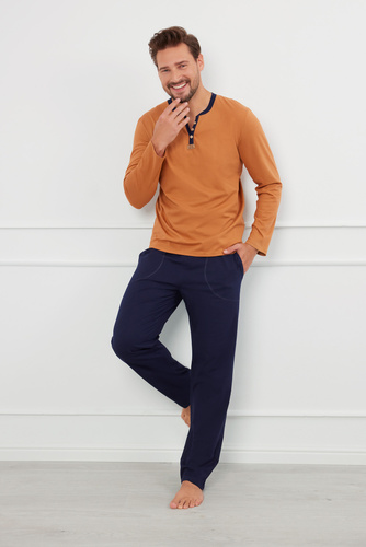 Piżama Męska długi rękaw, długie spodnie Juliusz talian Fashion - koniak/granatowy 