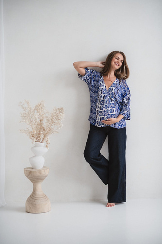 Milk&Love Bluzka ciążowa i do karmienia Bahama Mama print Azul– wiskoza, oversize, rękaw 3/4