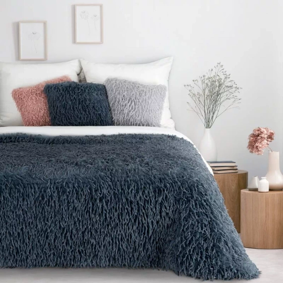 Koc narzuta włochacz Adore futrzak Eurofirany granatowy