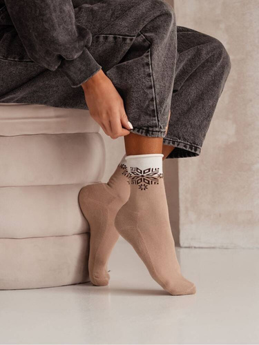 0071-007 Śnieżynka Unique Skarpety damskie Świąteczne Milena -beżowy