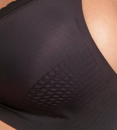 Sloggi Body Adapt Twist T-shirt bra - black