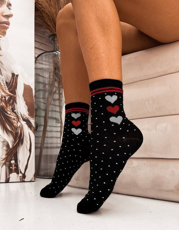0200-011 Serca Skarpety damskie Milena - czarny-czerwony 2