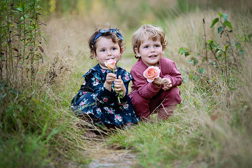 Sukienka z falbanką "Rose Bonica" Makoma