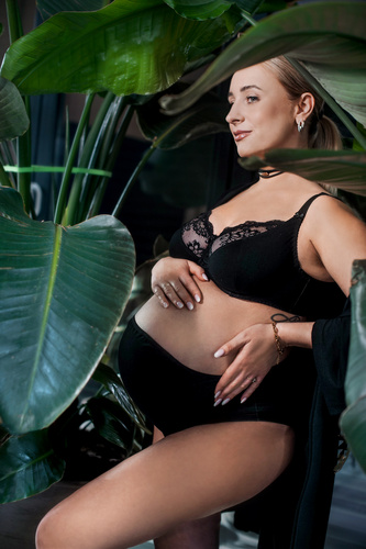 Miękki biustonosz do karmienia Anastasia Mama Teyli - czarny