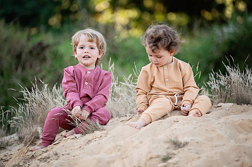 Dres niemowlęcy "MAROON" Makoma 