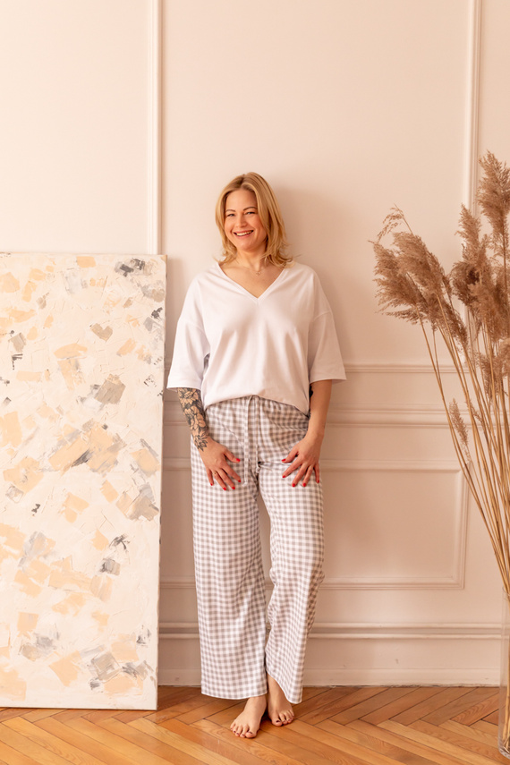 Bawełniana piżama damska 38L Lidia Marija – biała góra, spodnie w kratkę