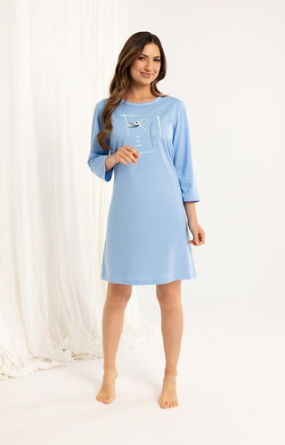 Bawełniana koszula nocna damska 166 niebieska  – rękaw 3/4, nadruk, do kolan
