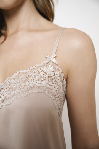 Piżama Damska wąskie ramiączko, krótkie spodenki Dotyk Italian Fashion - beżowy