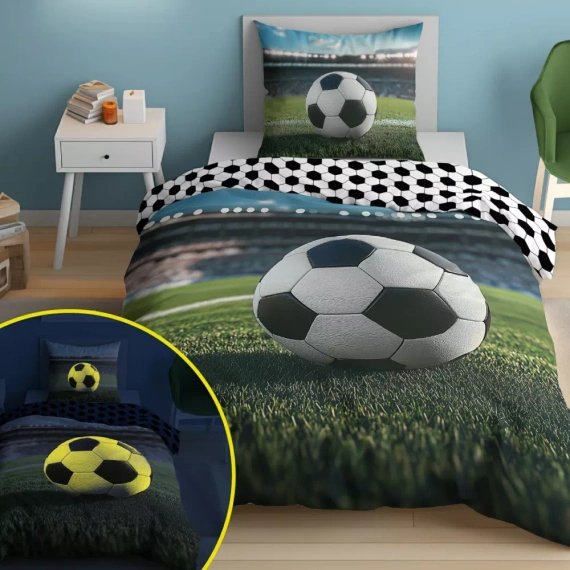 Pościel świecąca w ciemności 140x200 piłka nożna stadion 5546 A Fluo 95 + poszewka 70x90 | 100% bawełna | Dla dzieci