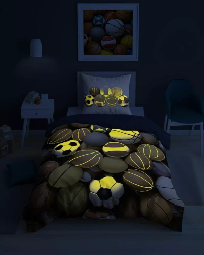 Pościel świecąca w ciemności 140x200 mix piłek sportowych 5552 A Fluo 95 + poszewka 70x90 | 100% bawełna | Dla dzieci