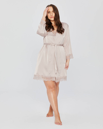 Szlafrok satynowy z koronką plus size Mona beige