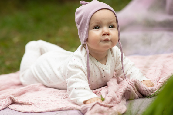 Czapka wiązana Magic Vibes Pinokio - różowy