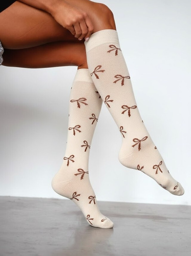 Podkolanówki bawełniane Milena Kokardki — bez ucisku, dziewczęcy wzór, idealne do codziennych stylizacji