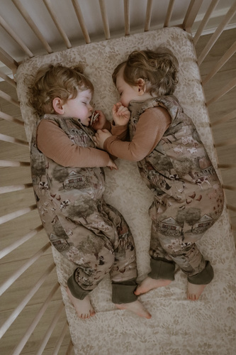 Countryside Tales Śpiworek do spania z nogawkami Makaszka