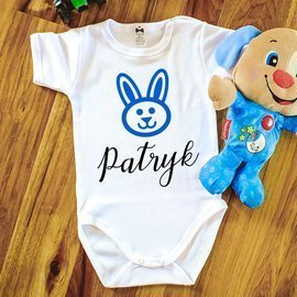 "Wielkanoc z imieniem niebieskie"  body krótki rękaw Moocha białe