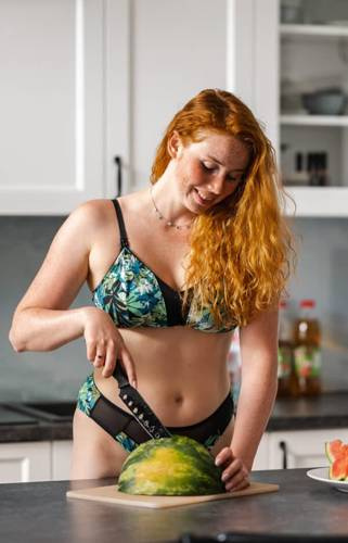 Miękki biustonosz do karmienia Femi Soft Green Momtobe zielony