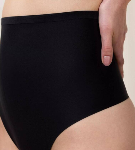 Stringi damskie Shape Smart Highwaist Triumph czarny