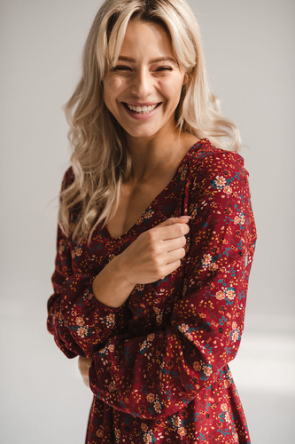 Milk&Love Lovely Dress Midi – sukienka do ciąży i karmienia, bordowa w kwiatki, długi rękaw