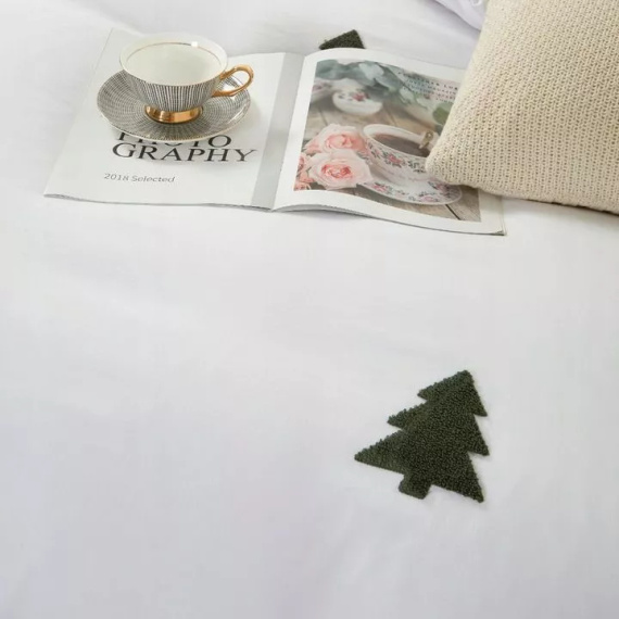 Świąteczna pościel z mikrofibry z motywem zielona choinki Cuty Christmas– Spod Igły i Nitki, zapięcie na zamek