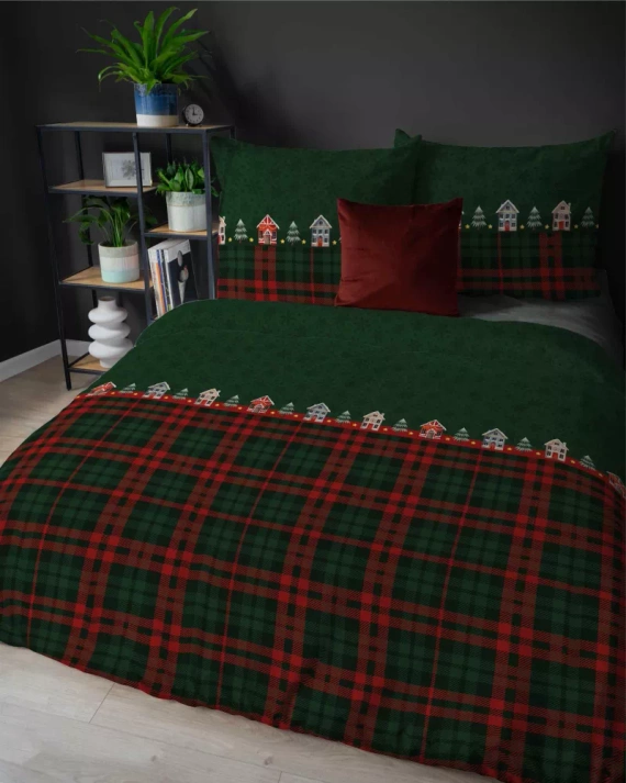 5619 B Magia Świąt Detexpol Pościel świąteczna flanelowa zielona w domki i kratę– bawełna 100%, certyfikat OEKO-TEX®