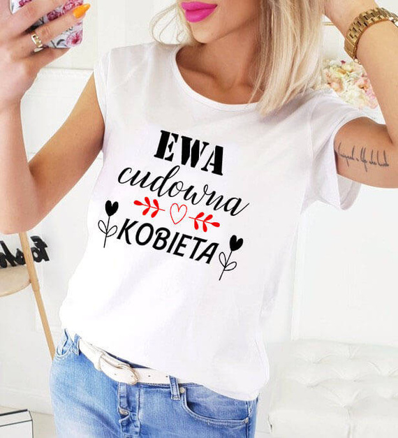 Koszulka damska "CUDOWNA KOBIETA na dzień kobiet z imieniem" Moocha czarny