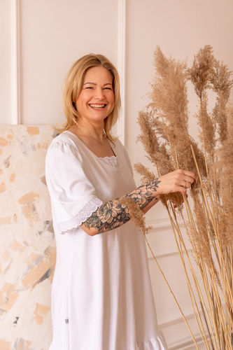 Biała koszula nocna 34DB Peonia z koronką Marija – 100% bawełna, styl i wygoda