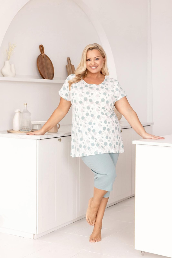 Bawełniana Piżama Damska Regina 730 – Kolorowa Koszulka w Kółka, Krótki Rękaw, Spodnie 3/4, Lekka i Wygodna