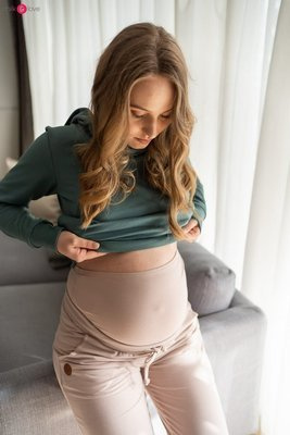 Dresowe spodnie ciążowe Milk&Love beżowy
